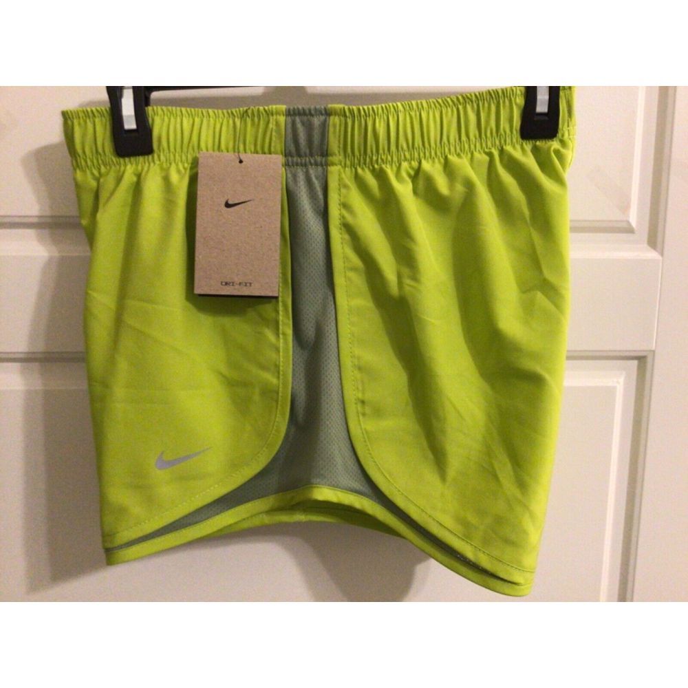 NWT Nike Tempo Dri-Fit CU8890-324 Lined Green Running Shorts Size Women's Medium